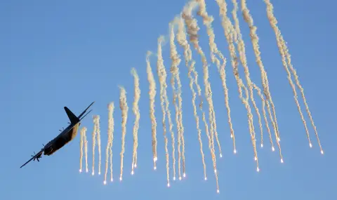 Израел унищожи самолет на летище Мехрабад в Техеран - 1