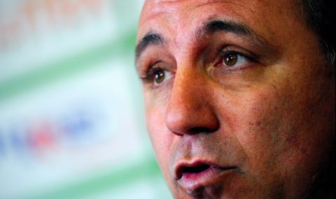 Левски дължи пари на Стоичков, за които той оспорва лиценза на клуба - 1