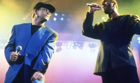От Елтън Джон и Джордж Майкъл до Pulp и U2 - великите албуми, появили се на 30 октомври