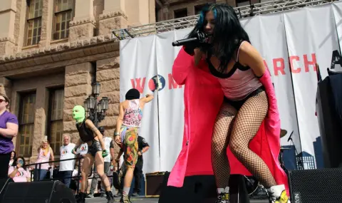 Русия обяви групата „Пуси райът“ за екстремистка организация - 1