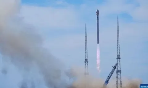 Частен китайски играч се включи в изграждането на източния съперник на Starlink - 1
