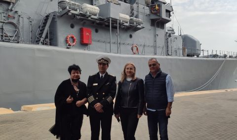 Ето в кое чуждестранно пристанище гласува фрегатата "Дръзки" (СНИМКИ) - 1