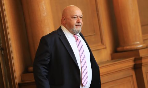 Красен Кралев: Въвеждането на "форсмажор" е отчаян ход, няма да помогне на икономиката - 1