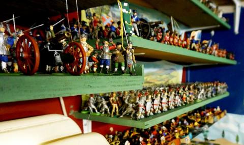 Най-голямата колекция от военни играчки в света отиде на търг (СНИМКИ) - 1