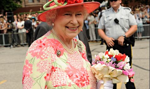 Кралица Елизабет II е носила един лак за нокти за 15 лв. до края на живота си - 1