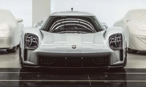 Porsche подготвя изцяло нов хиперкар с боксеров осмак - 1