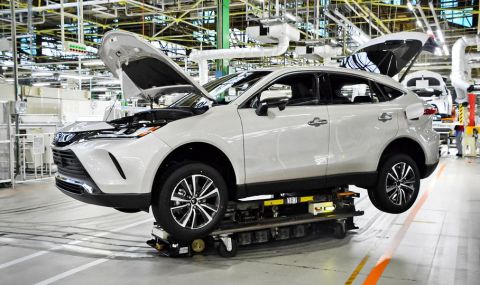 Toyota затваря заводи заради епидемията от коронавирус - 1