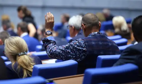 Депутатите ще разгледат на второ четене промените в Закона за движение по пътищата - 1