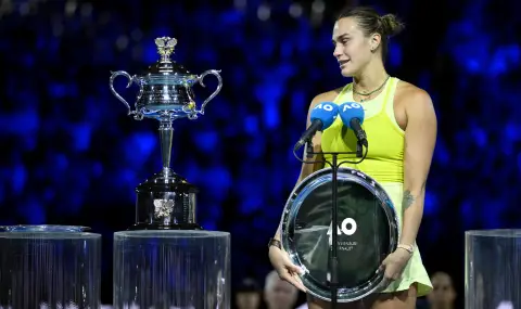 Скандал в Тениса: Арина Сабаленка се изгаври с трофея от Australian Open - ВИДЕО - 1