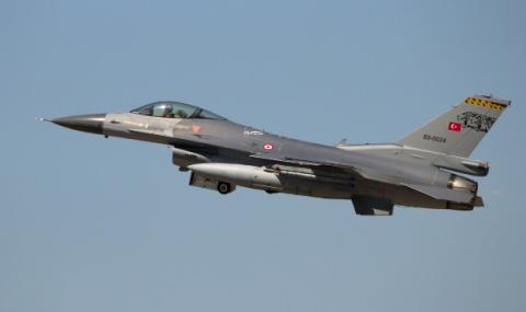 Гръцки самолети пресрещнаха турски F-16 - 1