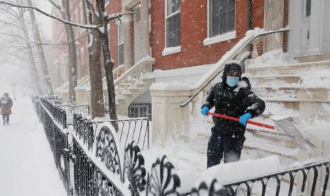 Снежна буря връхлетя западната част на Ню Йорк  - 1