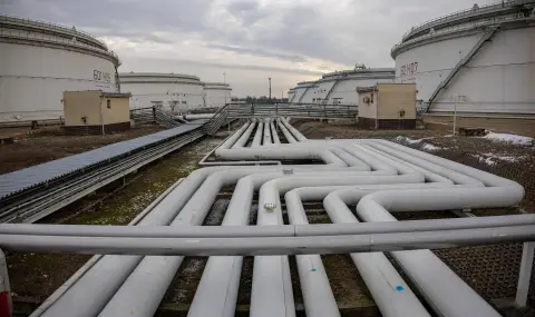 Безпрецедентен руски удар доведе до спиране на транзита на руски петрол по „Дружба“