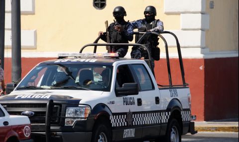 Мексико арестува висши военни по случая с изчезналите студенти  - 1