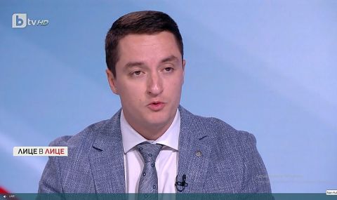 Явор Божанков: Румен Радев и служебният кабинет връщат Бойко Борисов на власт - 1