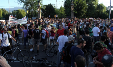 Два протеста в София днес - на противници и защитници на Закона за горите - 1