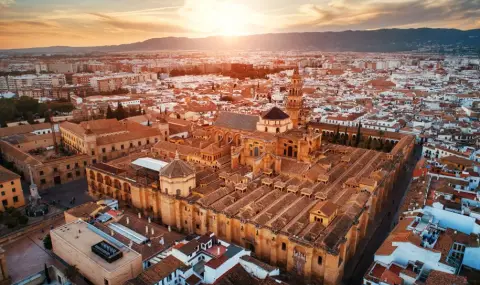 Пожар в най-красивата джамия - 1