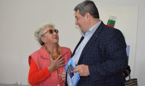 В Първомайци пожелаха успех на изборите на кандидатите на ГЕРБ - 1