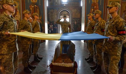 Откриха масов гроб на украински войници - Май 2022 - 1