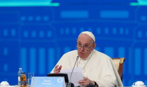 Папата: Доставянето на оръжия за Украйна е морално приемливо, ако те са използвани за самозащита - 1
