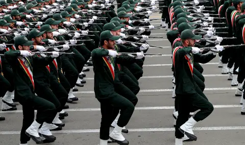 Иран е готов на "поне шест месеца интензивна война", противниците "интерпретирали" думи на президента - 1