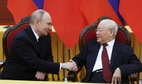 Russian President invited senior Vietnamese officials to visit Russia  - 1
