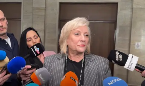 Искра Михайлова- ДПС-НН, за кабинета "Гюров": Можем да го наречем кабинет на президента Йотова, Сорос и "Петрохан" - 1