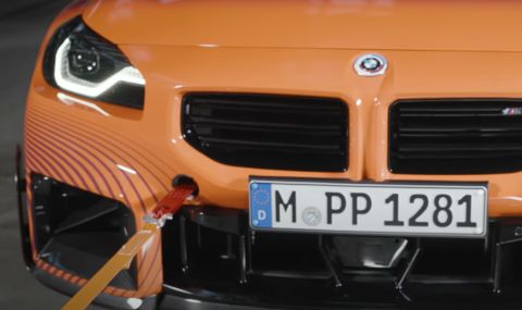 BMW показва как се използва правилно колан за теглене (ВИДЕО) - 1
