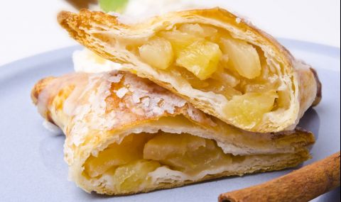 Рецепта на деня: Печени ябълки в бутер тесто - 1