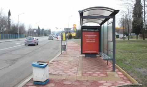 Мъж почина на автобусна спирка в Пловдив - 1