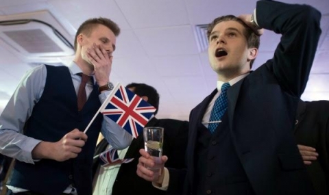 Шотландия и Уелс влизат в битката за Brexit - 1