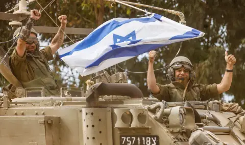 Видео показва как израелски войници празнуват бомбардирането на Газа - 1