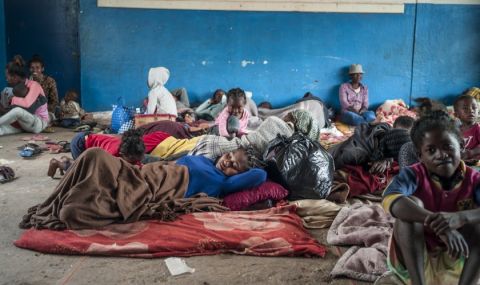 Циклонът Бацирай прати хората в Мадагаскар в убежища - 1