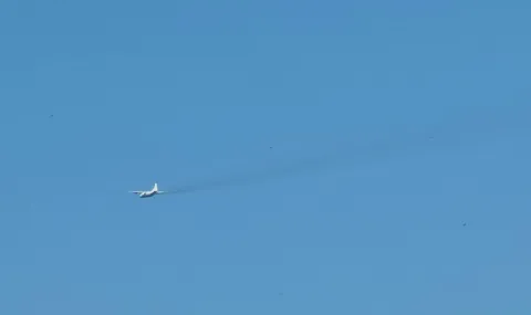 Дим от самолет Ан-12 предизвика тревога в Бургас