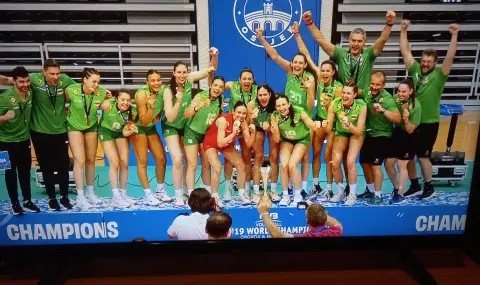 Президентът на FIVB поздрави България за световната титла - 1