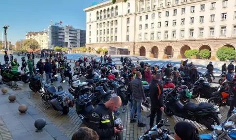 Protest in Sofia seeks the truth about the death of motorcyclist Momchil Georgiev (PHOTOS)  - 1