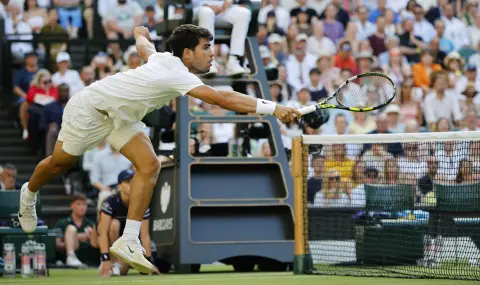 Карлос Алкарас загуби сет, но продължава към четвъртия кръг на "Уимбълдън" - 1