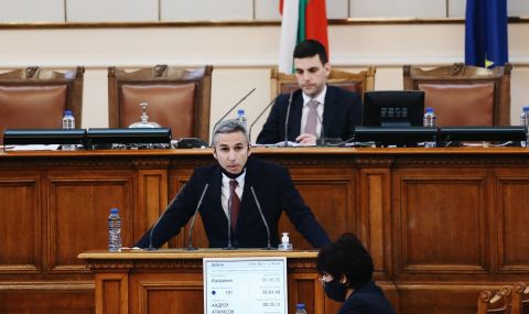 Управляващите поискаха оставката на Иван Гешев - 1