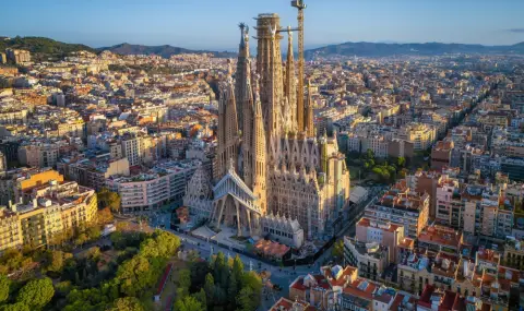 144 години по-късно "Саграда Фамилия" достигна окончателната си височина (ВИДЕО) - 1