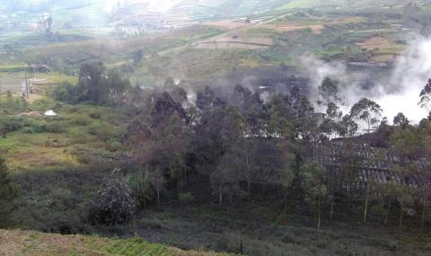Спасителен хеликоптер се разби в Индонезия - 1