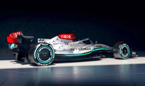  Mercedes представи "Сребърната стрела" за новия сезон във Формула 1 (СНИМКИ) - 1