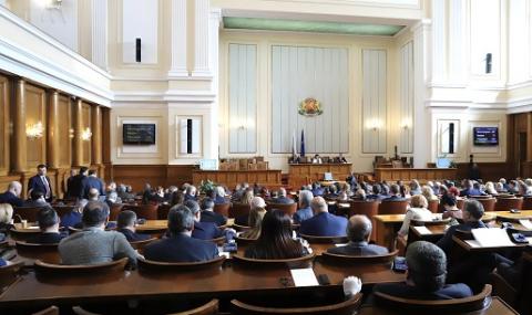 Парламентът прие декларация за българската общност в Украйна - 1