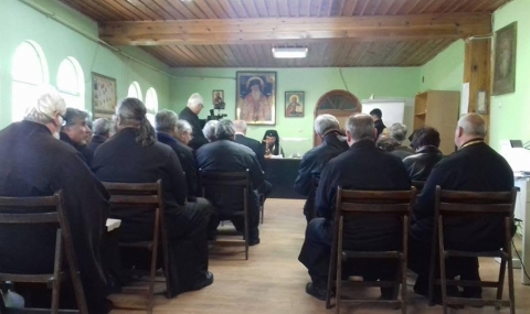 Започна изборът на двамата кандидати за Врачански митрополит - 1