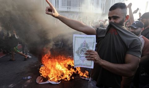 Европейски медии коментират превземането и подпалването на шведското посолство в Багдад - 1
