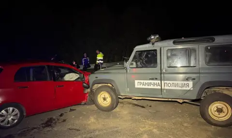 Двама полицаи са тежко ранени в катастрофа край Бургас