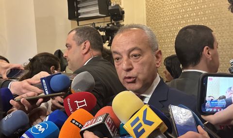 Гълъб Донев: Очакванията за редовен кабинет са особено големи. Габриел е добър, премислен  избор - 1
