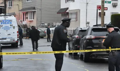 Четирима души бяха убити при нападение с нож в Ню Йорк ВИДЕО - 1