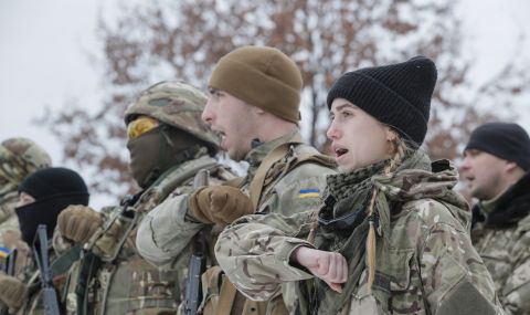 Продължават интензивните усилия за намиране на изход от украинската криза - 1
