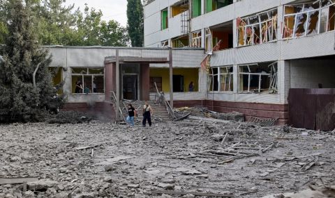 Унищожени са голям брой учебни заведения в Черниговска област  - 1