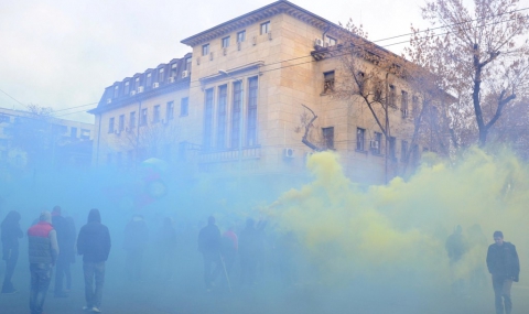 120 задържани на протеста в Пловдив - 1