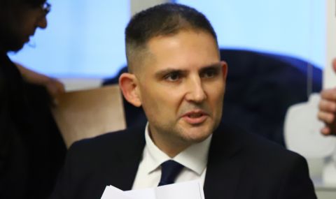 Анализ: В 48-то НС еднаквите гласувания на ГЕРБ и ДПС са 77%, на ПП и ДБ-74% от всички - 1